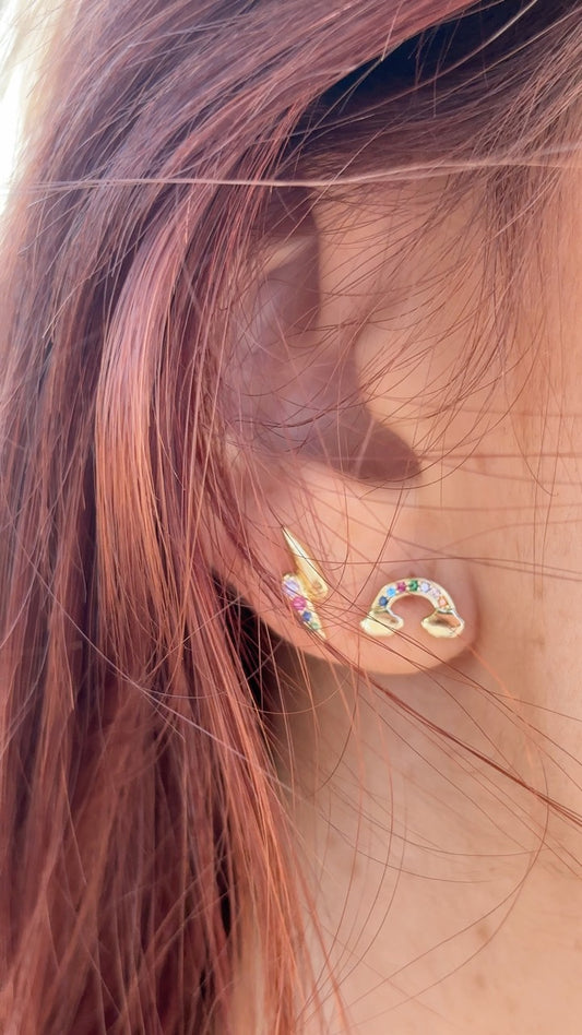 Pendiente rayo de plata de ley bañado en oro 18k